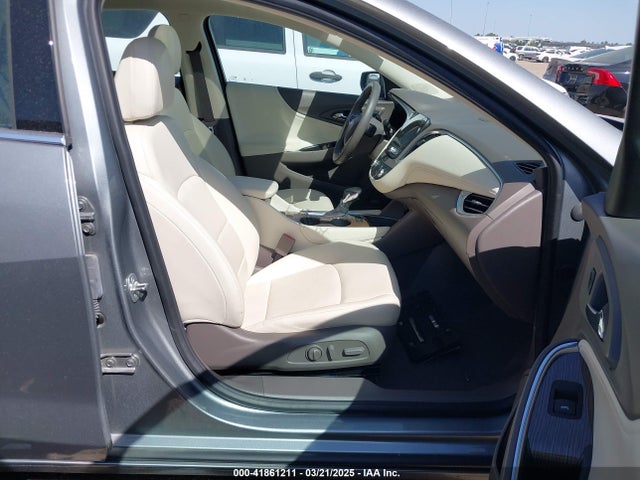 1G1ZE5ST7RF191254 Chevrolet Malibu Fwd 2lt