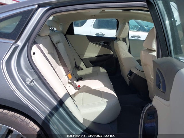 1G1ZE5ST7RF191254 Chevrolet Malibu Fwd 2lt
