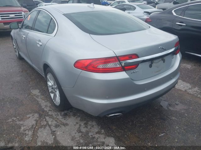 2013 JAGUAR XF SAJWA0E78D8S73547 Photo 2