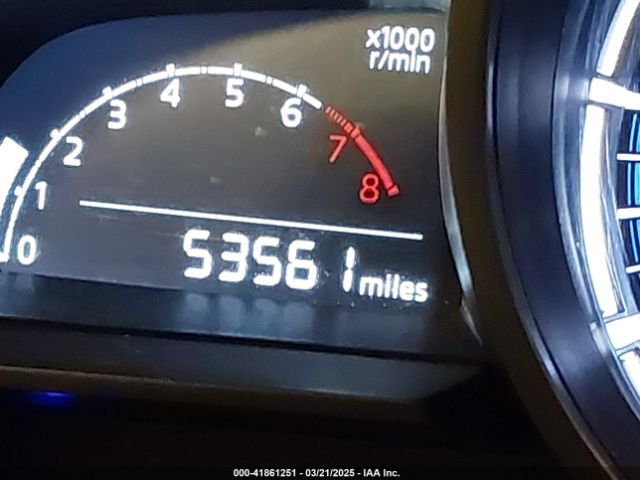3MYDLBYV5KY514487 Toyota YARIS LE