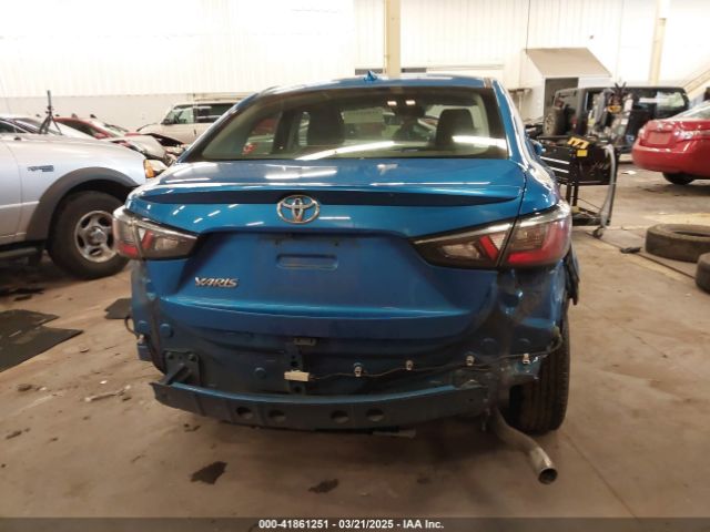 3MYDLBYV5KY514487 Toyota YARIS LE