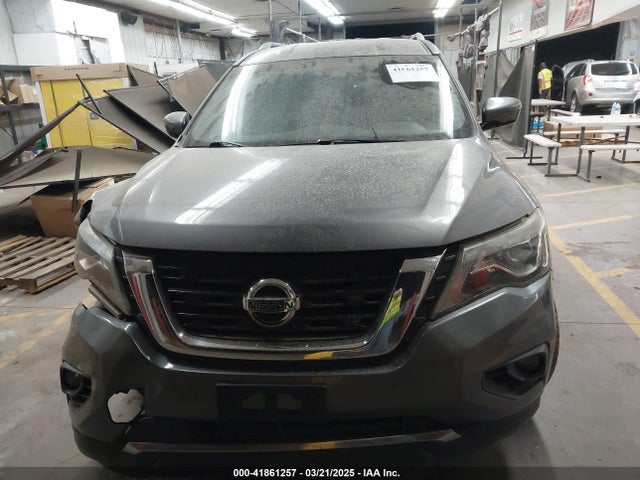 5N1DR2MN5HC686888 Nissan Pathfinder Sv