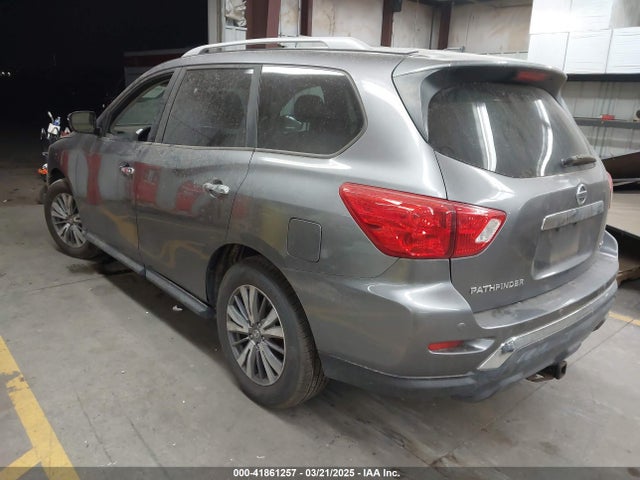 5N1DR2MN5HC686888 Nissan Pathfinder Sv
