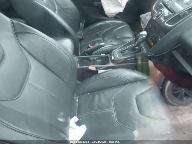 1FADP3N28GL252005 Ford Focus Titanium