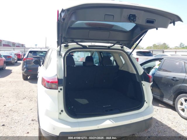 5N1BT3AA9RC671764 Nissan Rogue S Fwd