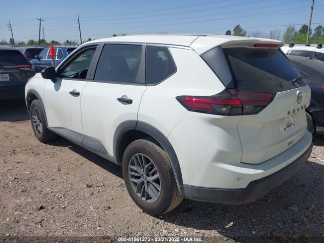 5N1BT3AA9RC671764 Nissan Rogue S Fwd