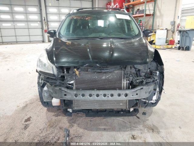 1FMCU0JX0EUD78425 Ford Escape Titanium