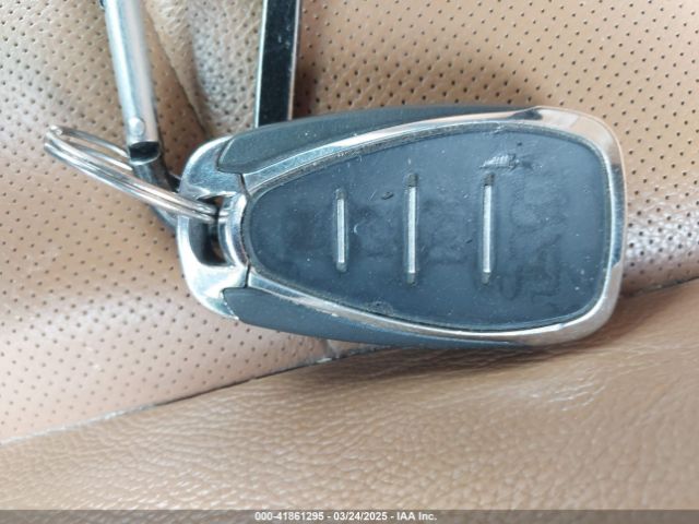 2GNAXNEV6K6238163 Chevrolet Equinox Premier