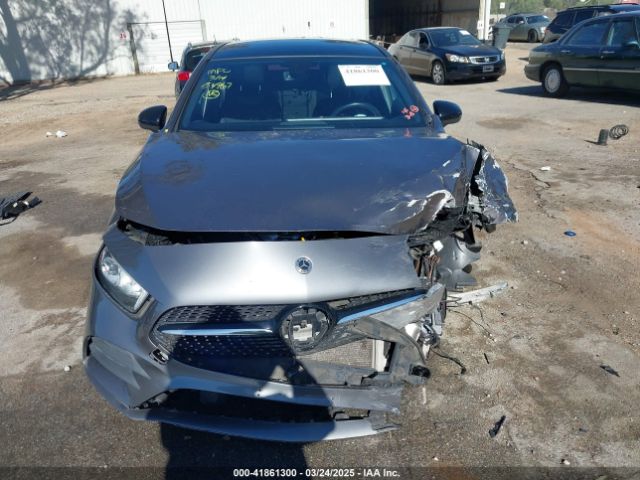 W1K3G4EB8NJ348694 Mercedes-Benz A 220