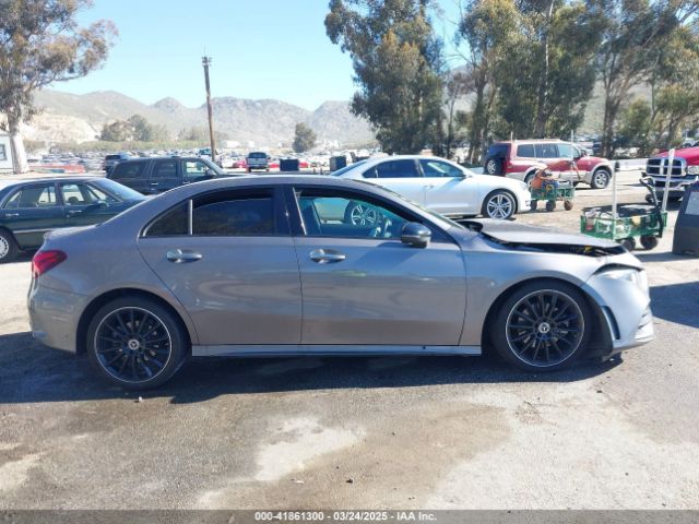 W1K3G4EB8NJ348694 Mercedes-Benz A 220
