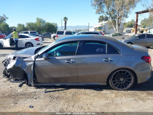 W1K3G4EB8NJ348694 Mercedes-Benz A 220