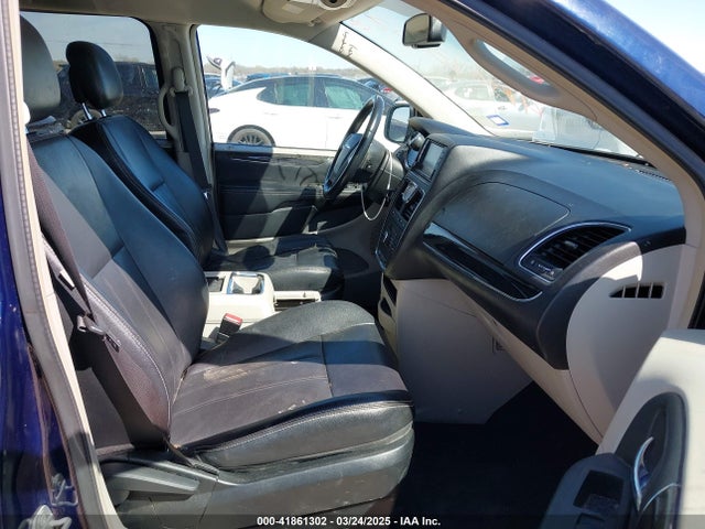 2C4RC1BG0ER444524 Chrysler Town & Country Touring