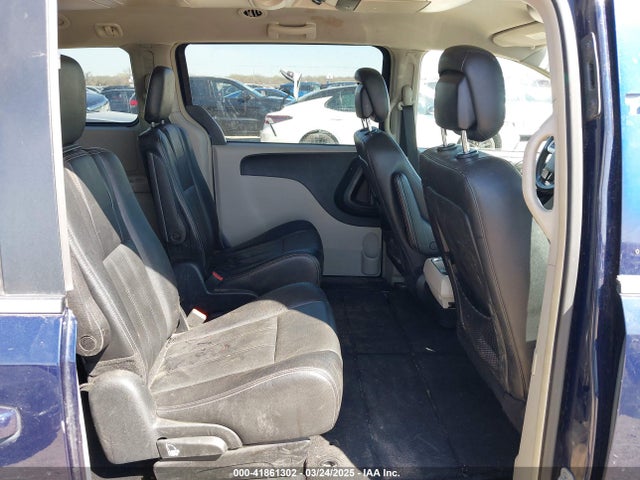 2C4RC1BG0ER444524 Chrysler Town & Country Touring