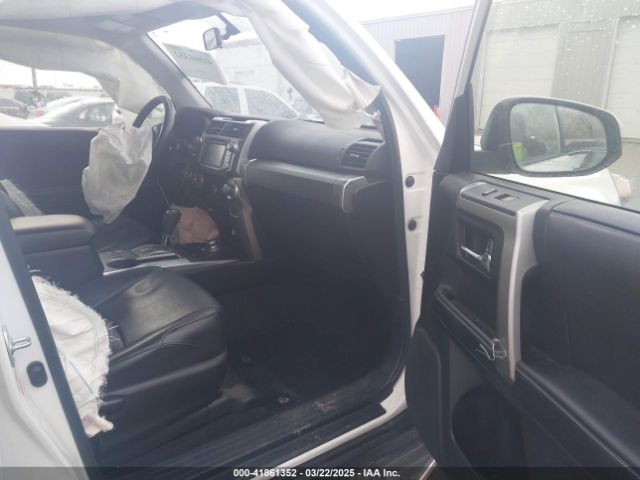 JTEBU5JR1J5605748 Toyota 4RUNNER SR5