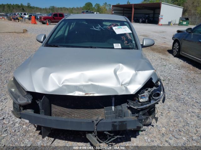 5NPD84LF6HH114195 Hyundai ELANTRA SE