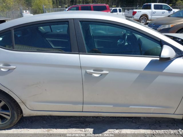 5NPD84LF6HH114195 Hyundai ELANTRA SE