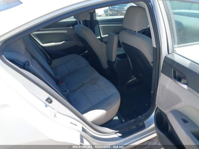 5NPD84LF6HH114195 Hyundai ELANTRA SE