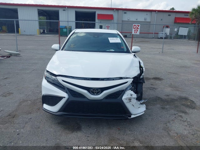 4T1T11AK7NU668664 Toyota CAMRY SE