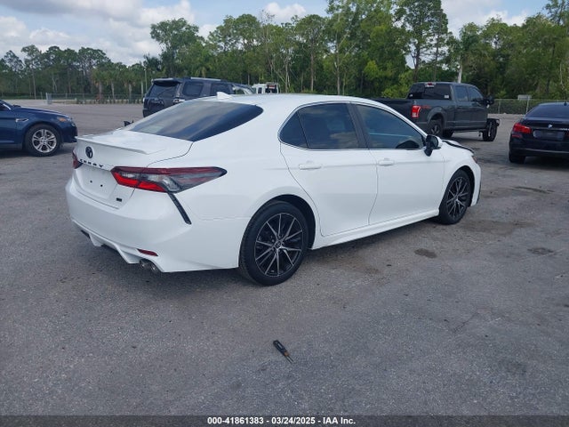 4T1T11AK7NU668664 Toyota CAMRY SE