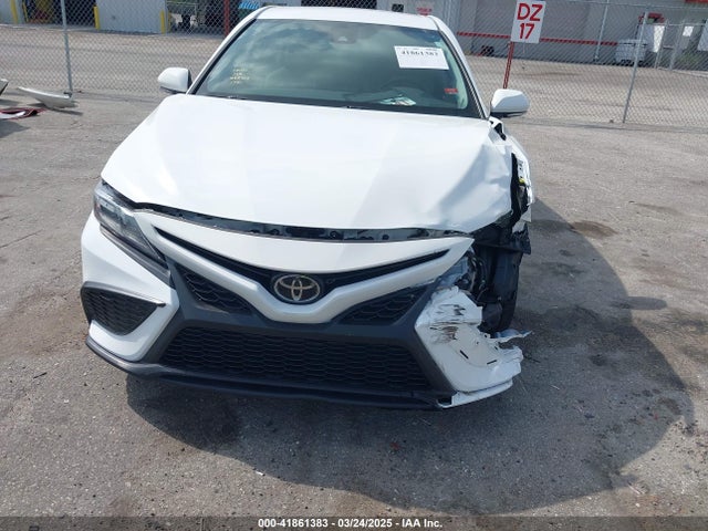 4T1T11AK7NU668664 Toyota CAMRY SE