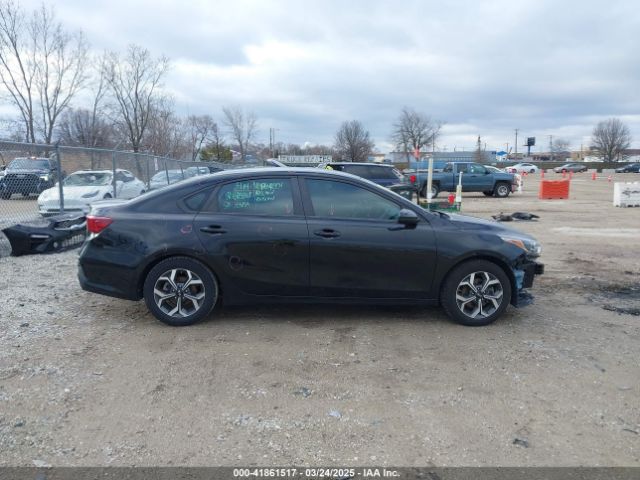 3KPF24AD7LE205405 KIA Forte Lxs