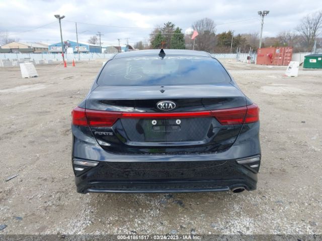 3KPF24AD7LE205405 KIA Forte Lxs
