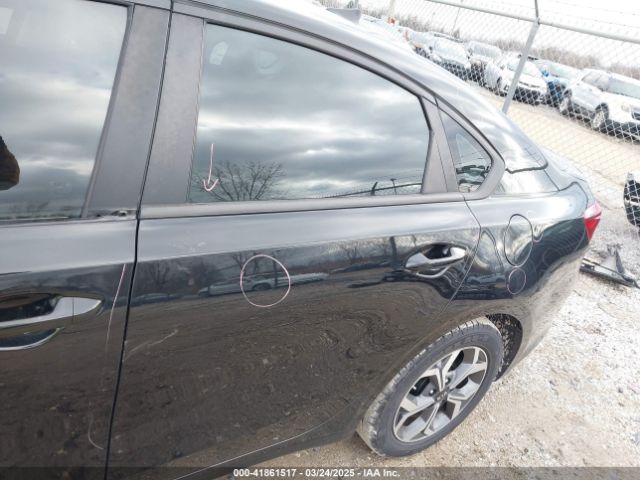 3KPF24AD7LE205405 KIA Forte Lxs
