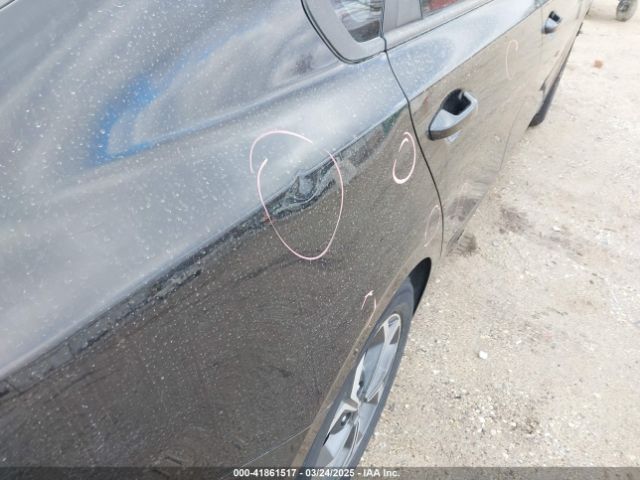 3KPF24AD7LE205405 KIA Forte Lxs