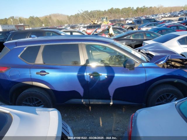 JN8AT3AA8MW018600 Nissan Rogue S Fwd