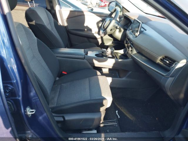 JN8AT3AA8MW018600 Nissan Rogue S Fwd