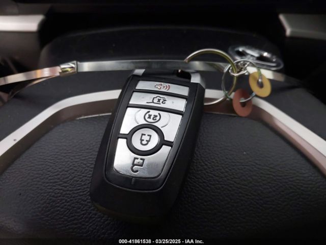 2021 FORD EXPLORER 1FMSK8DH7MGC34999 Photo 10