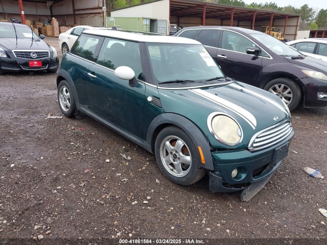 2009 MINI COOPER WMWMF33579TW72493 Photo 0