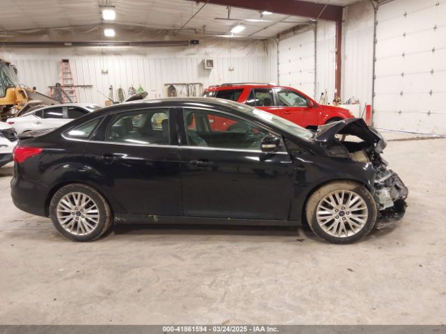 1FADP3J21HL273673 Ford Focus Titanium