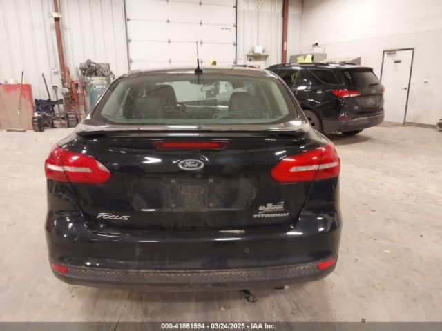 1FADP3J21HL273673 Ford Focus Titanium