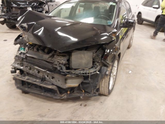 1FADP3J21HL273673 Ford Focus Titanium
