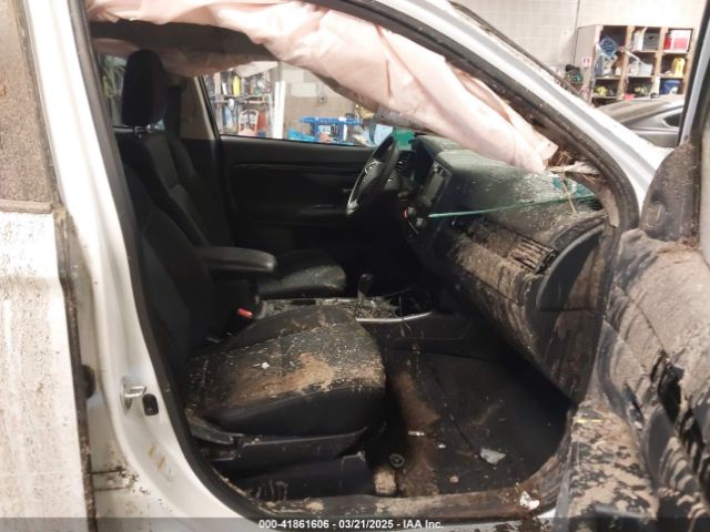 JA4AD2A38LZ017751 Mitsubishi Outlander Es 2.4