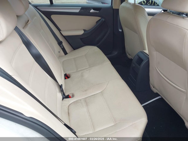 3VWB67AJ8HM339215 Volkswagen Jetta 1.4t Se
