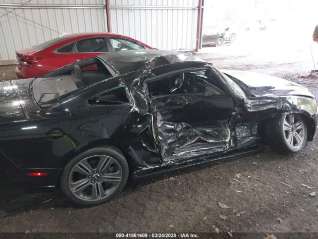1ZVBP8AM5E5284026 Ford Mustang V6