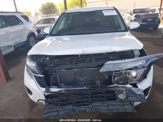 KNDEPCAA6R7628241 KIA Seltos Lx