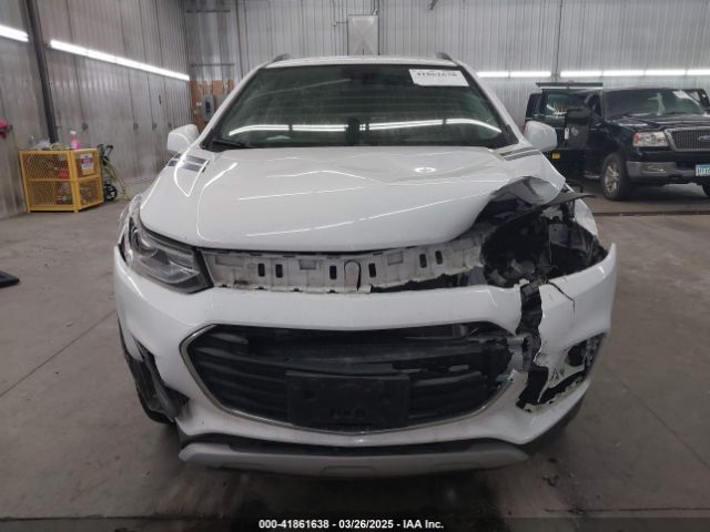 3GNCJPSB2HL285128 Chevrolet Trax Lt
