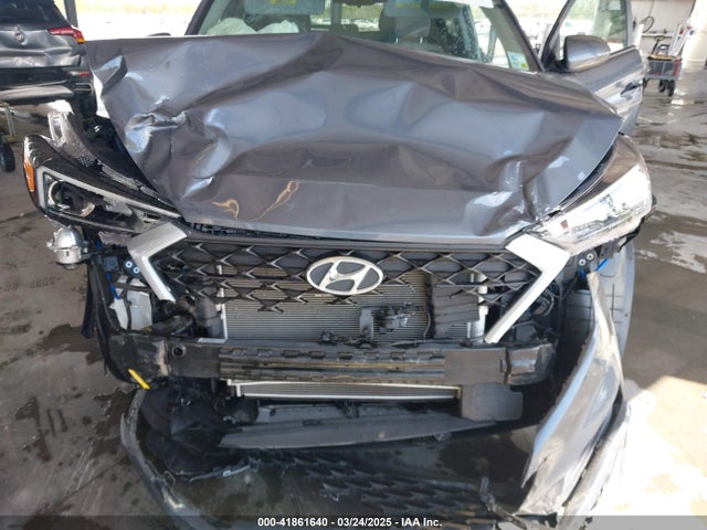 KM8J33A45MU296738 Hyundai Tucson Value