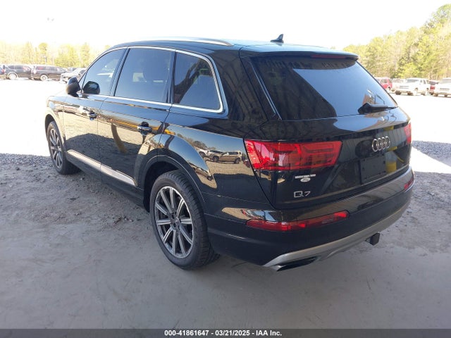 WA1VAAF77HD031953 Audi Q7 3.0t Premium
