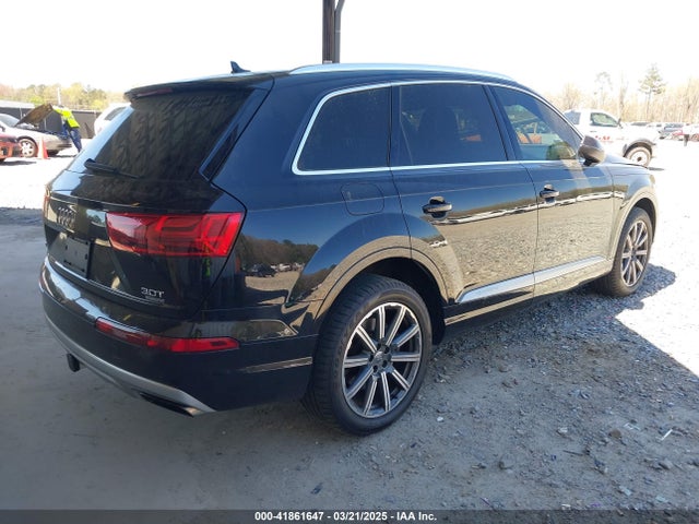 WA1VAAF77HD031953 Audi Q7 3.0t Premium