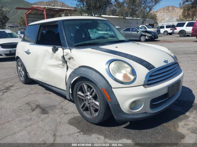 2011 MINI COOPER WMWSU3C53BTX97140 Photo 0
