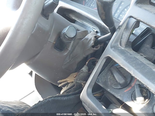 Продаж на аукціоні авто 2000 Toyota Sienna Xle, vin: 4T3ZF13CXYU318510, номер лоту: 41861668