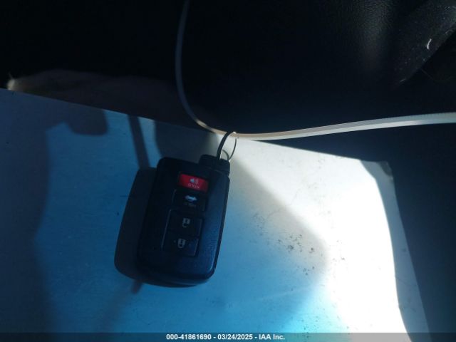 4T1BK1EB4GU216774 Toyota AVALON XLE