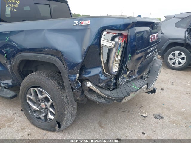 3GTUUDED2PG232078 GMC Sierra 1500 4wd  Short Box Slt