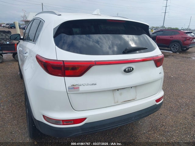 KNDPN3AC1H7160188 KIA Sportage Ex