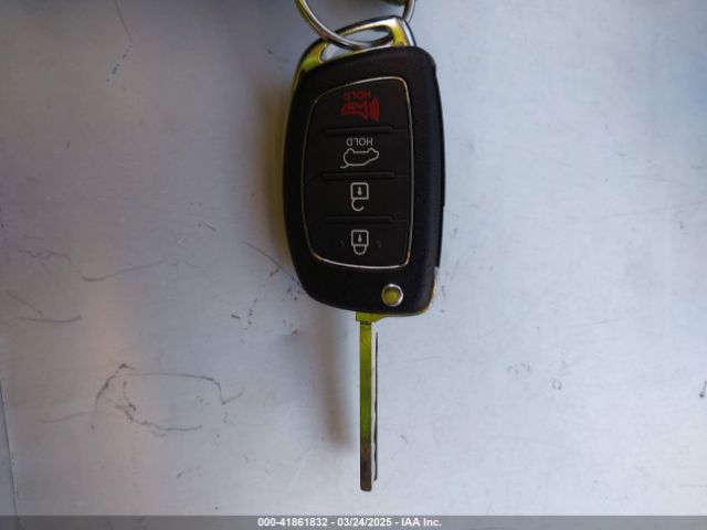 KM8SMDHF6GU151498 Hyundai Santa Fe Se