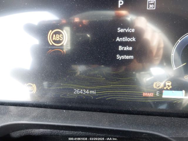 1C4RJKDG9P8909471 Jeep Grand Cherokee L Overland 4x4